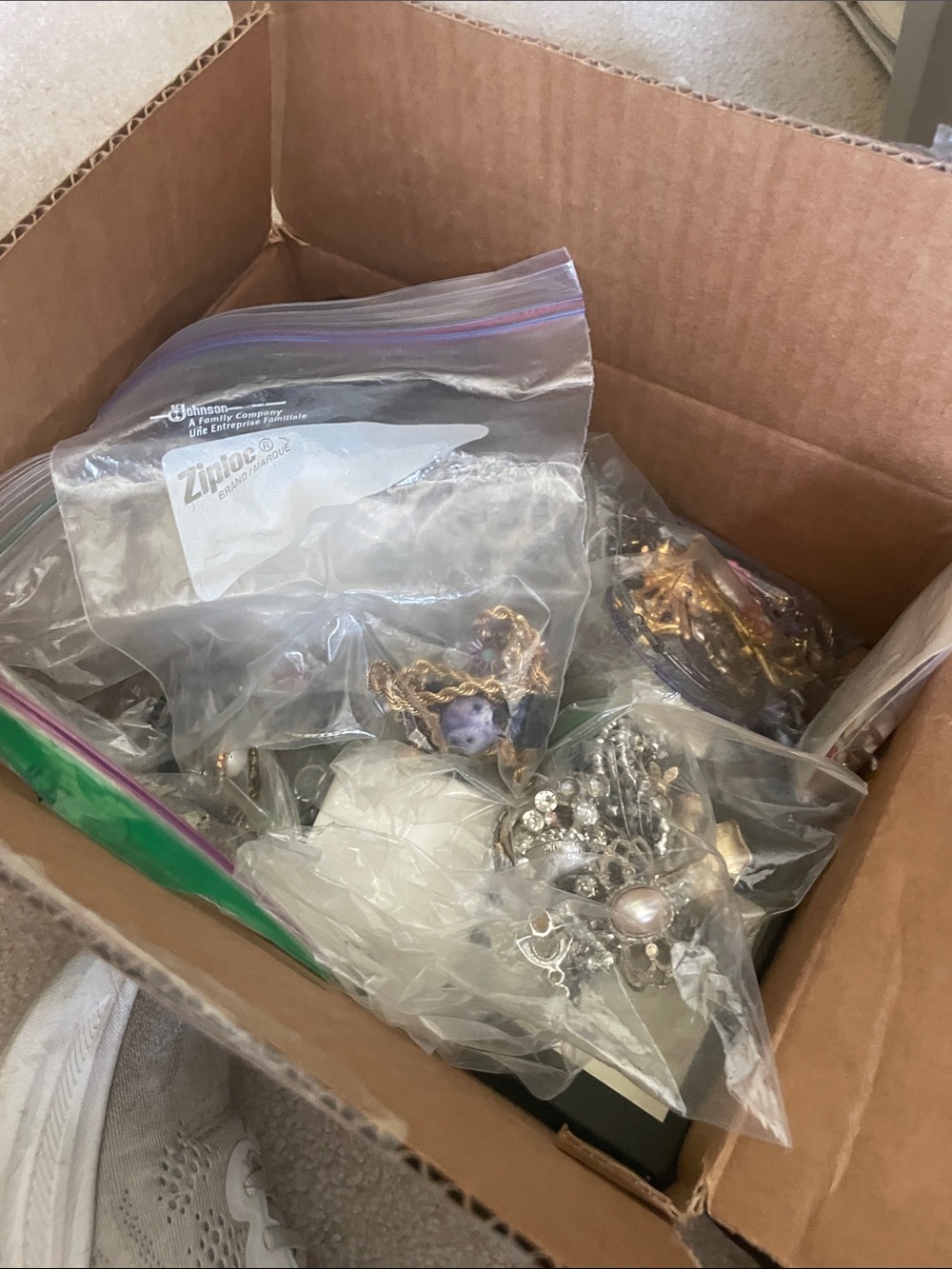 Vintage Mixed Costume Jewelry mystery Lot